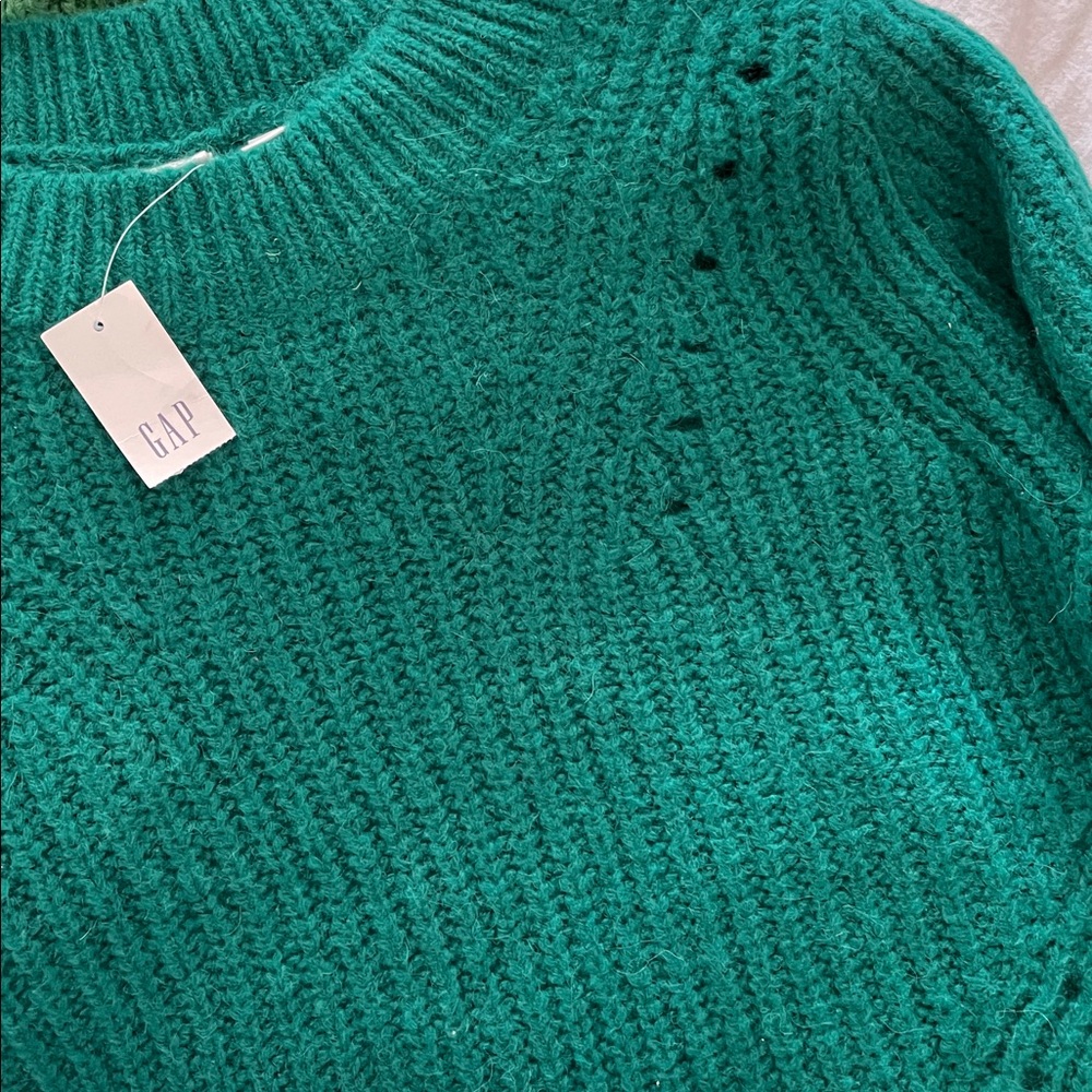 GAP Brushed Wool-Blend Pointelle Crewneck Sweater - Picture 5 of 6